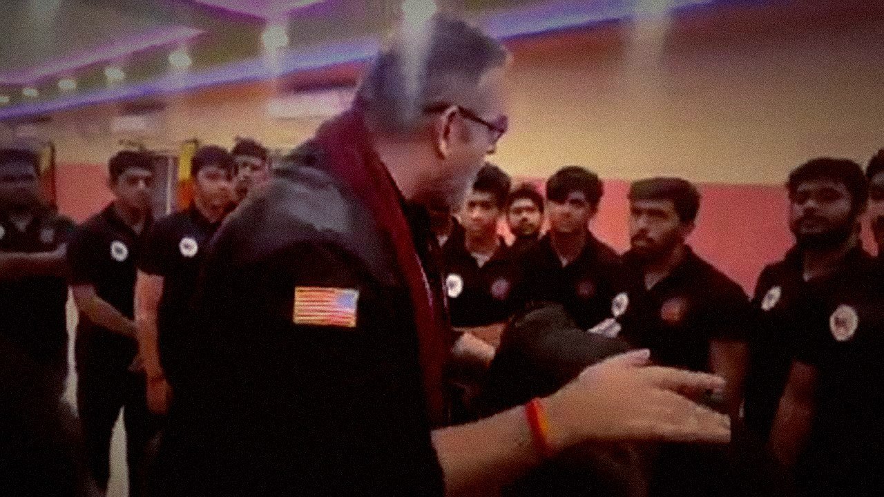 Richard addressing his students at the Kolkata seminar