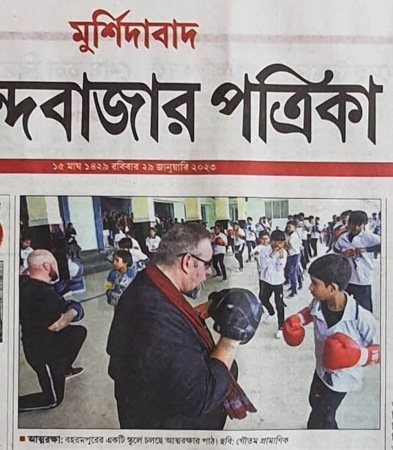 Bengali newspaper coverage, January 22 2023 — Richard teaching boxing to schoolchildren in Berhampore, Murshidabad during his India seminar tour
